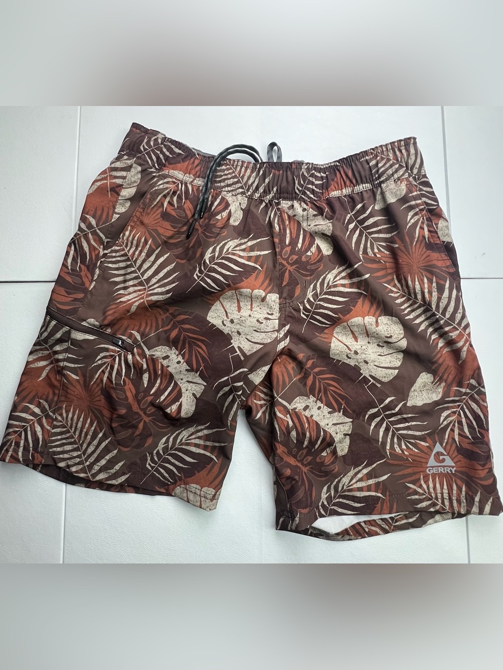 Gerry Weber Men's Leaf-Print Swim Shorts — Brown & Rust